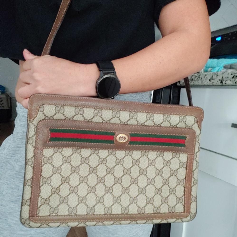 Authentic Vintage Gucci GG Monogram Supreme Sherry Web Ophidia Accordion Bag